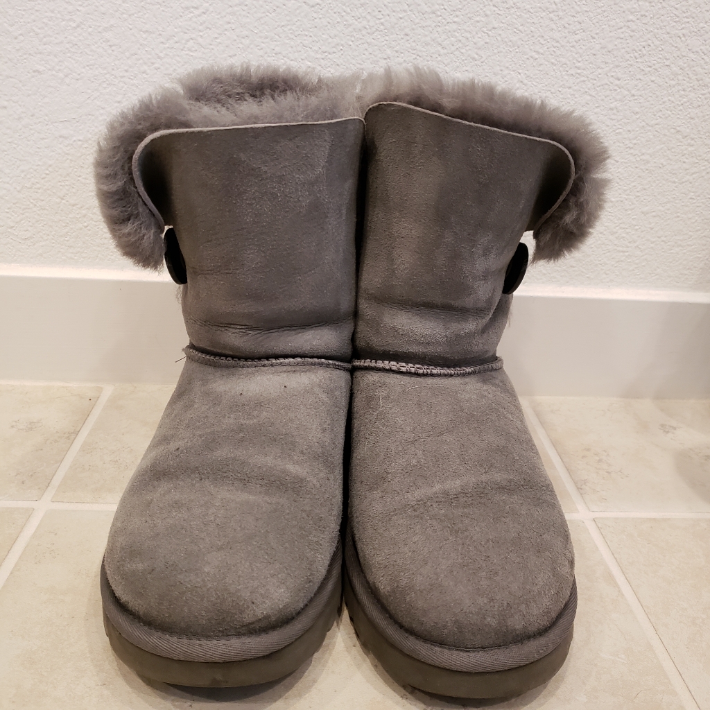 Ugg Bailey Boot, Grey, Swede Size 7